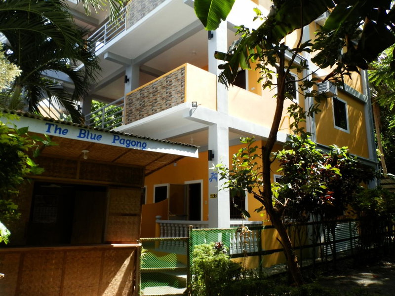 The Blue Pagong, Puerto Galera, Philippines