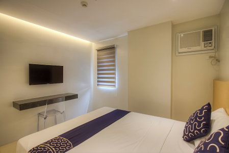 Capital O 827 Speciale Hotel, Rosario, Philippines