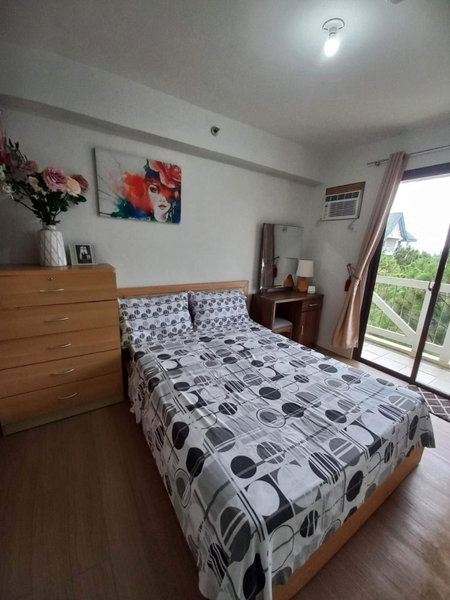 Pine Suites Tagaytay Luxury Spacious 2 Bedroom Condo With Balcony Amenities View, Tagaytay, Philippines