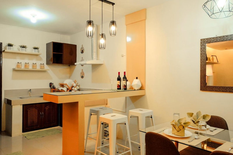 Fully Furnished Apartment with Netflix and Wifi, Batangas City, Philippines