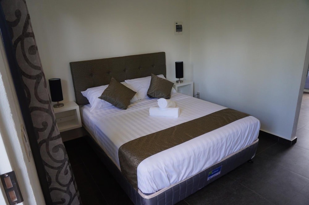 Hotel · Malinawon Resort, Danao