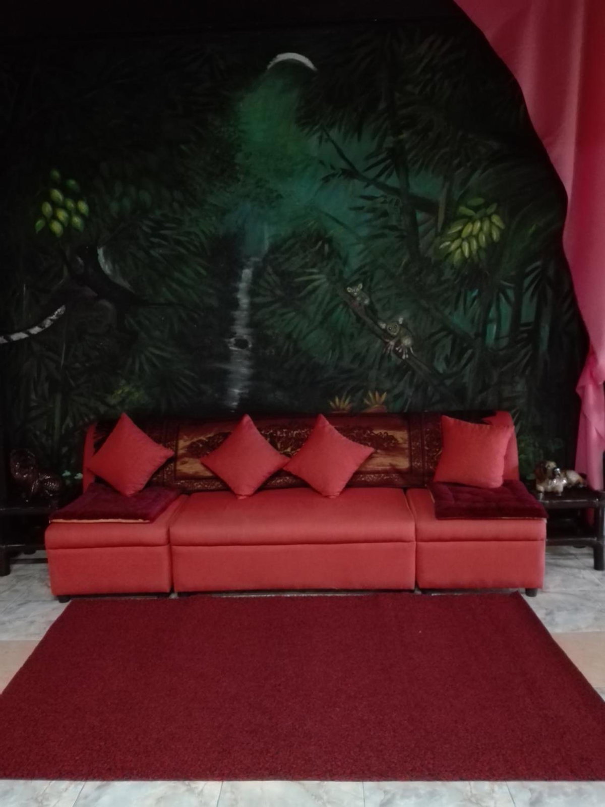 Toni Arts Villa, Philippines