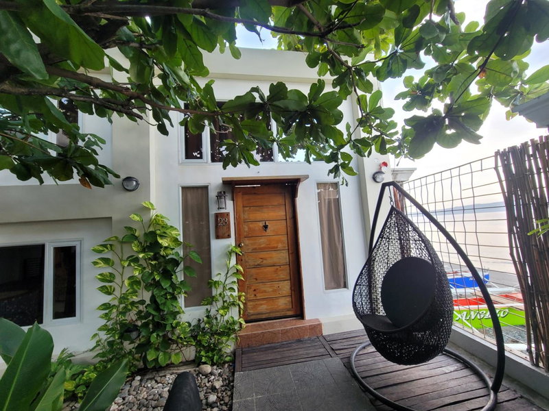 Beachfront Bed & Breakfast, San Jose, Philippines