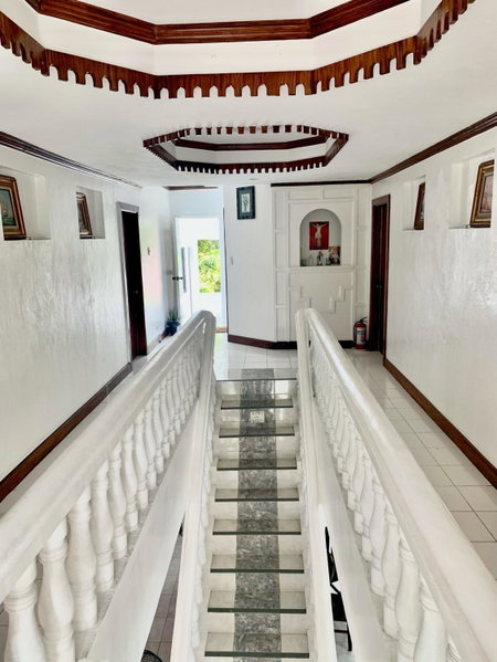 The Victorian by Stevrena Accommodations, Ocoy, Philippines