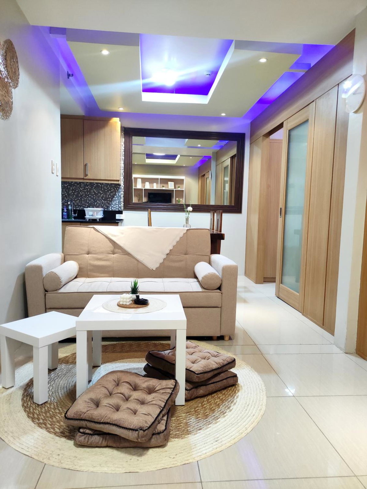 Shell res nr MOA 2BR free parking, Philippines