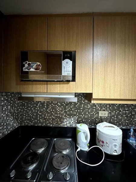 Shell res nr MOA 2BR free parking, Manila, Philippines