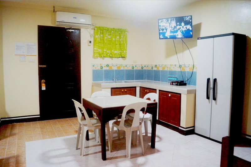 B&J Guesthouse and Functions Inc, Tagbilaran, Philippines