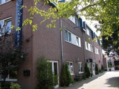 Hotel Zwanenburg Amsterdam Airport, Zwanenburg, The Netherlands