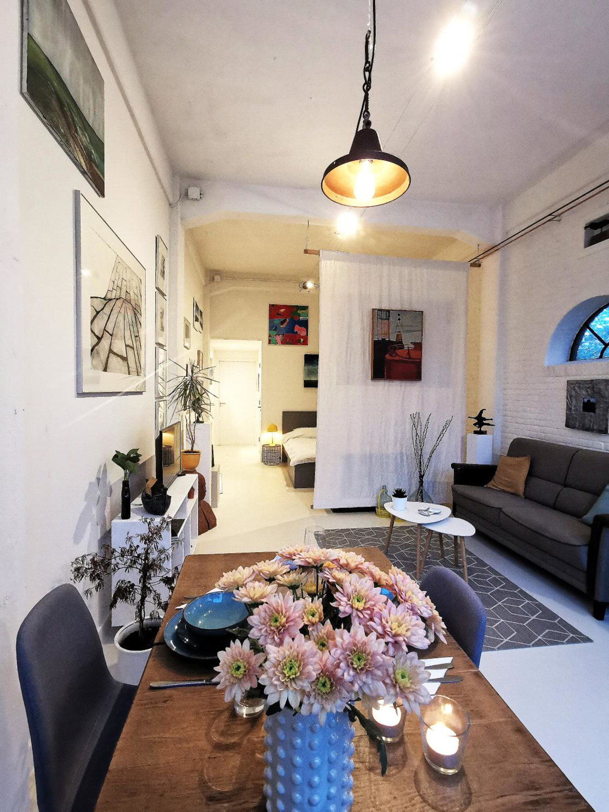 Hotel · Studio Blank - a night in the gallery, Den Oever