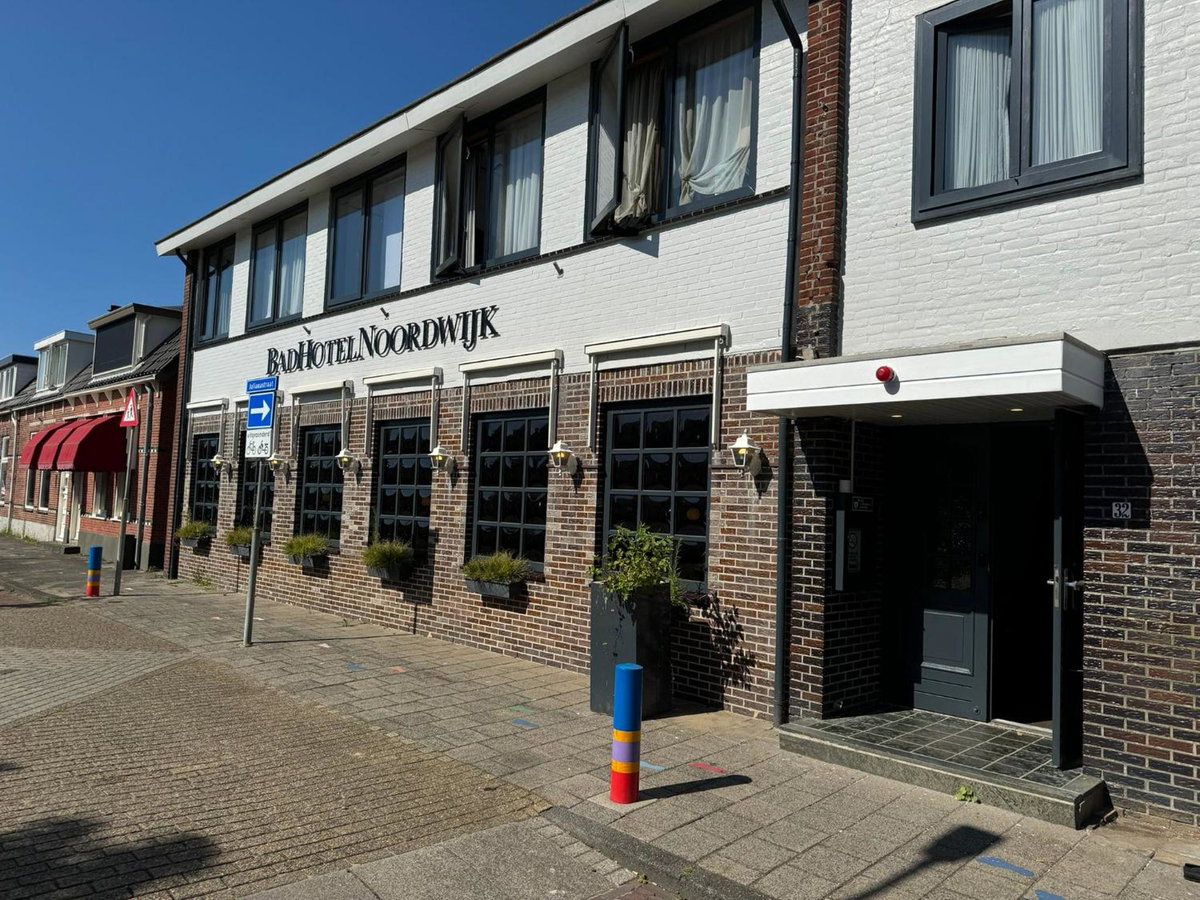 Hotel · BadHotel Noordwijk, Noordwijk-Binnen