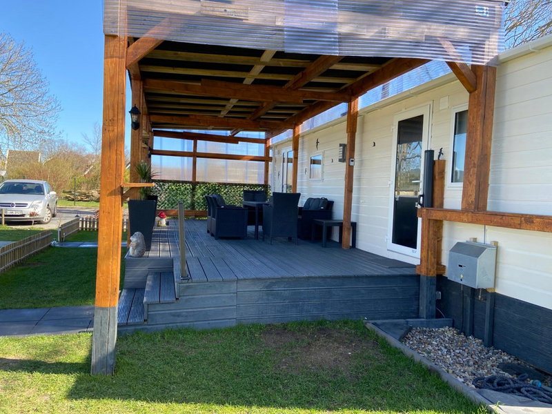 Cheerful and relaxing chalet Viena(Park deHorn824), Dirkshorn, Нидерланды
