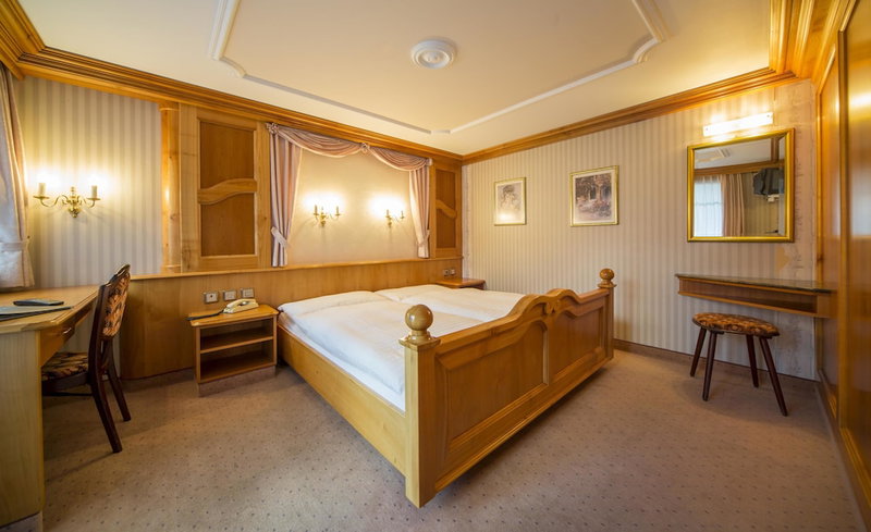 Hotel Olympia AG, Saas Almagell, Suiza
