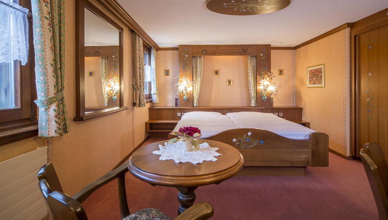 Hotel Olympia AG, Saas Almagell, Suiza