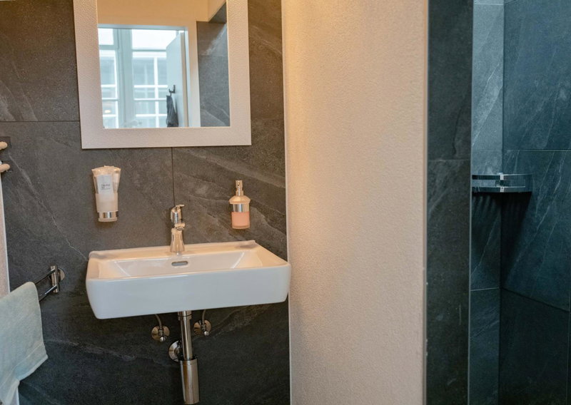 Familienwohnung im Herzen von Bern mit Pool und Sauna, Bern, Switzerland