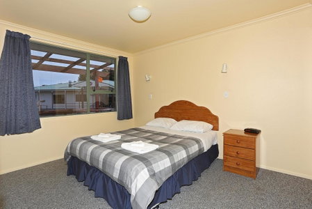 Tui Base Camp, Tuatapere, New Zealand