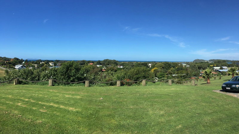 Waihi Beach Getaway-Studio, Ensuite & Private Deck, Waihi Beach, New Zealand