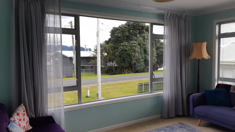 Beach Belle, Bowentown, New Zealand