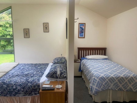 Quail Haven Queen Room, Aongatete, New Zealand