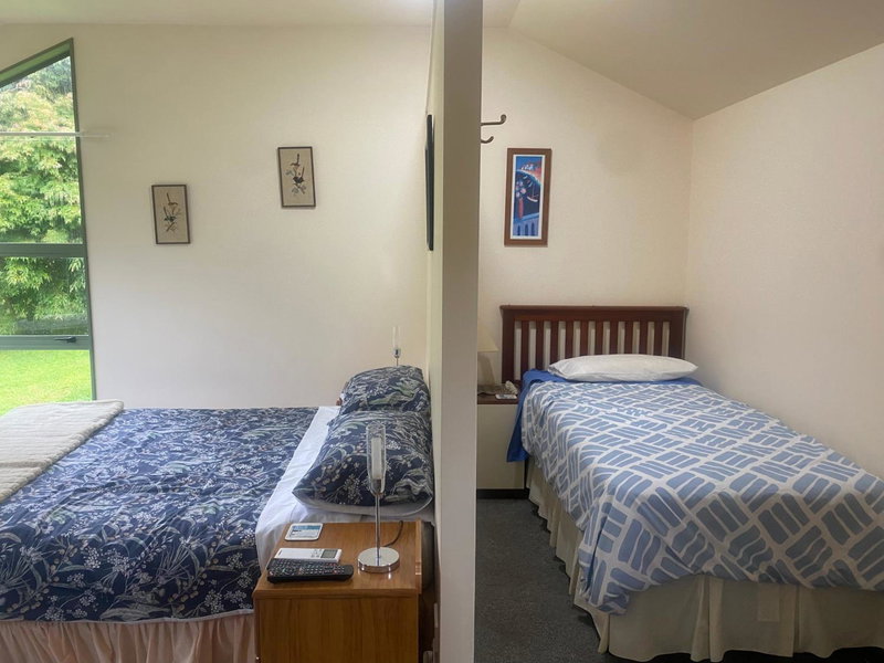 Quail Haven Queen Room, Aongatete, New Zealand