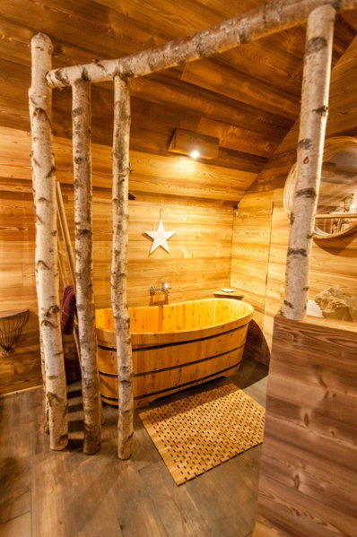 Aqualodge Hôtel Insolite, Ermeton-sur-Biert, Belgium
