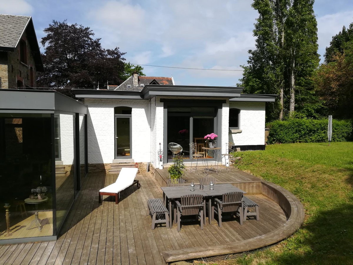 La Suite Des Pervenches, Belgien