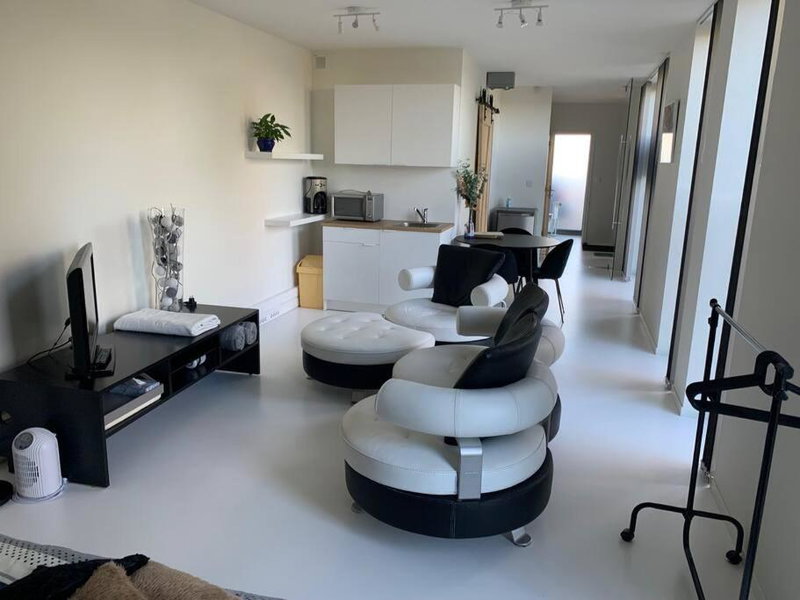 Prachtige gastsuite in Ranst "Studio 34", Ranst, Belgium