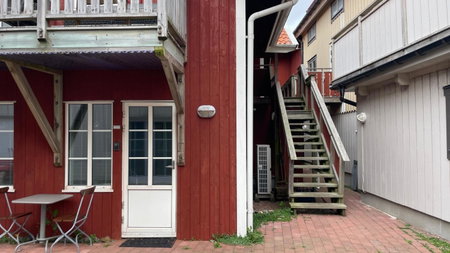 Fin lägenhet med balkong - Centralt o bra läge, Käringön, Suède