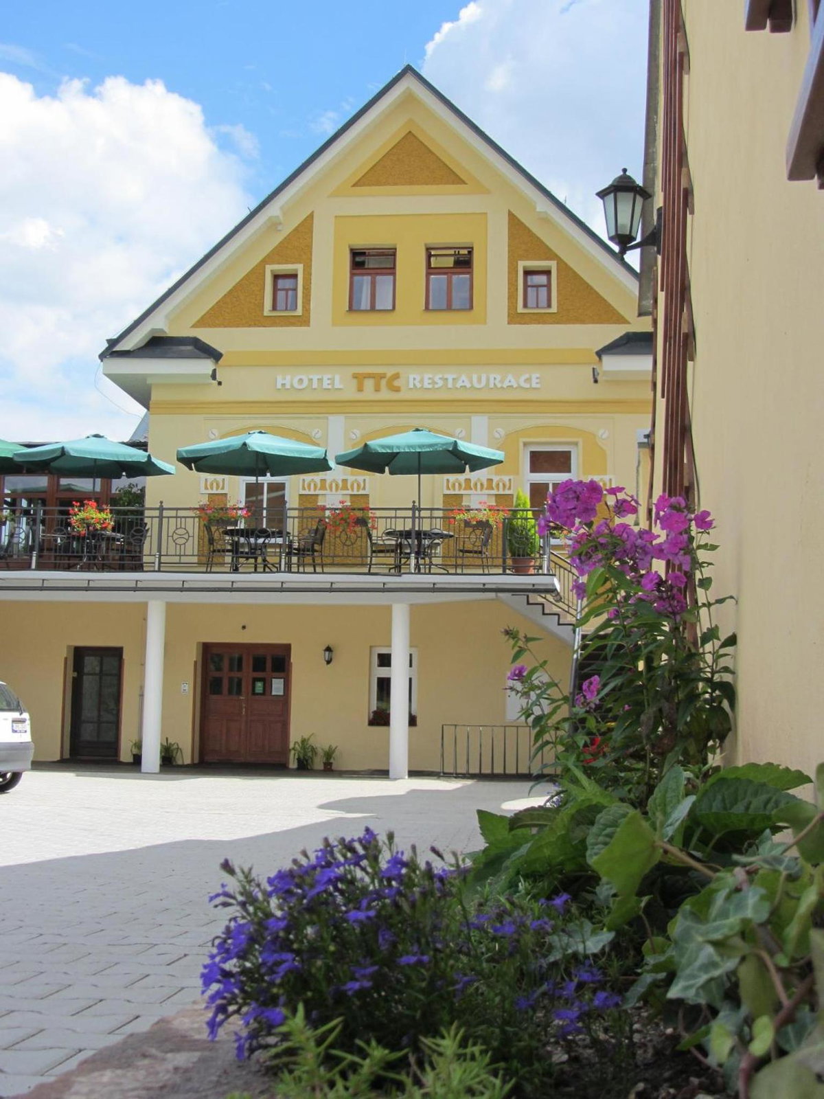 Hotel · Hotel TTC, Vrchlabí