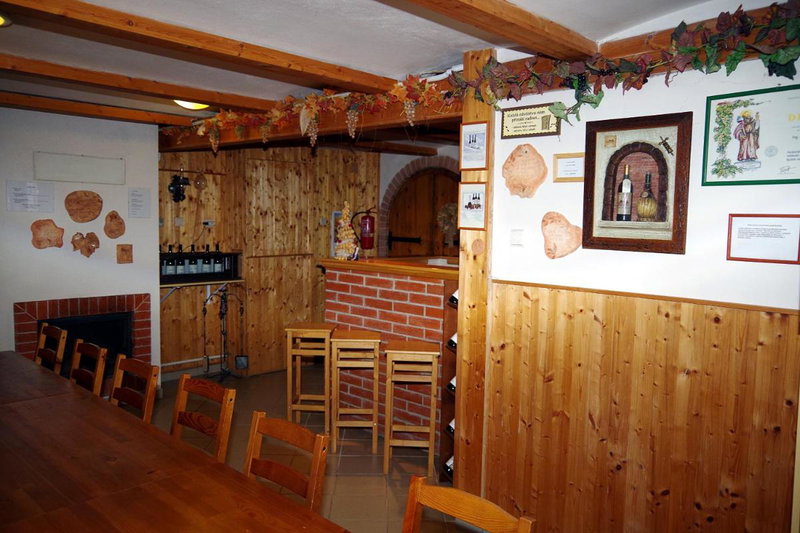 Sklep u Veselých, Mutěnice, Czechia