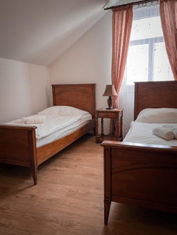 Hotel Lony, Mochov, Czechia