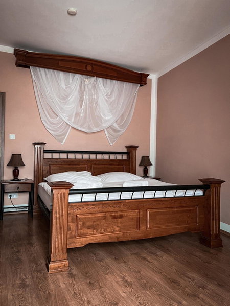 Hotel Lony, Mochov, Czechia