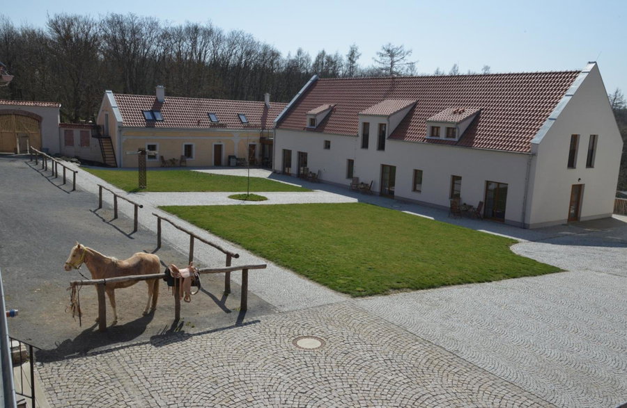 Statek Krkavčí Hora, Nižbor, República Checa