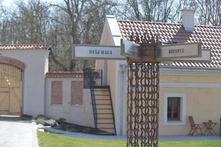 Statek Krkavčí Hora, Nižbor, República Checa
