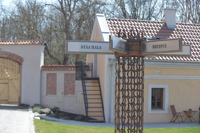 Statek Krkavčí Hora, Nižbor, República Checa