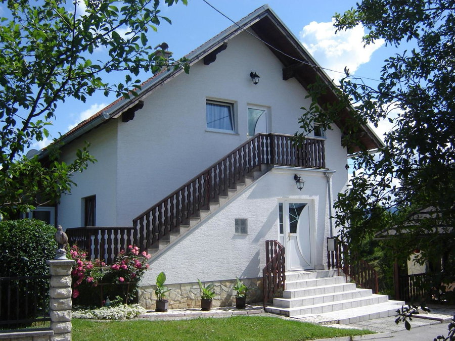 Apartments Sanja, Rakovica, Croatia