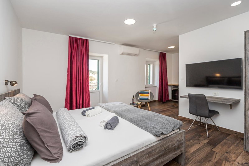 Apinelo Port Rooms, Split, Croatia