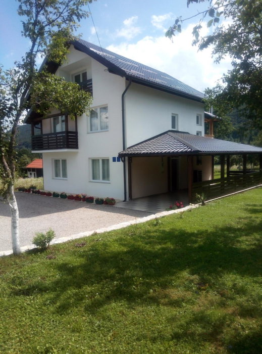 Apartments Paradise, Ličko Petrovo Selo, Croatia