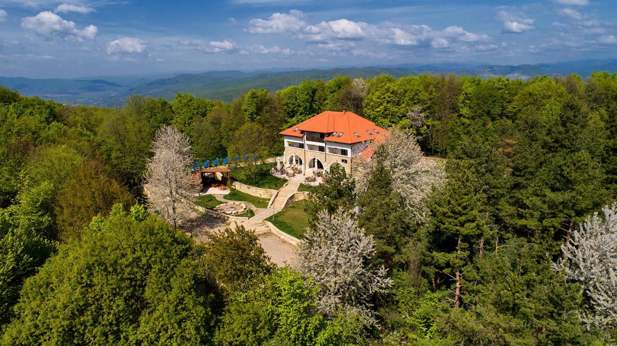 Cetatuia, Romania