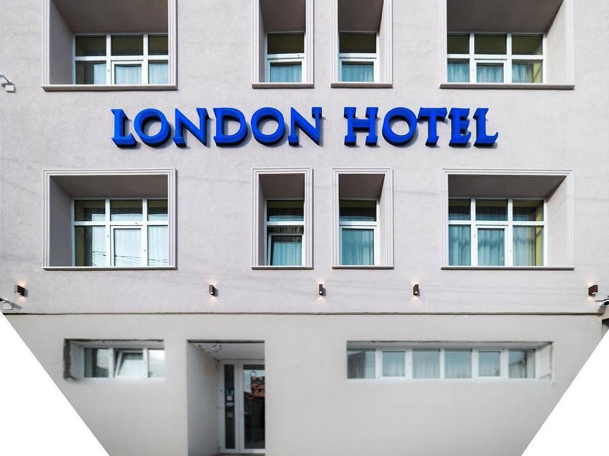 London Hotel, Roumanie