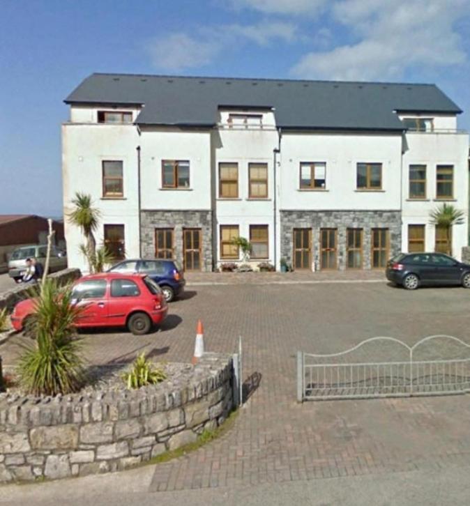 Surfers Getaway - Room Staycation, Ireland