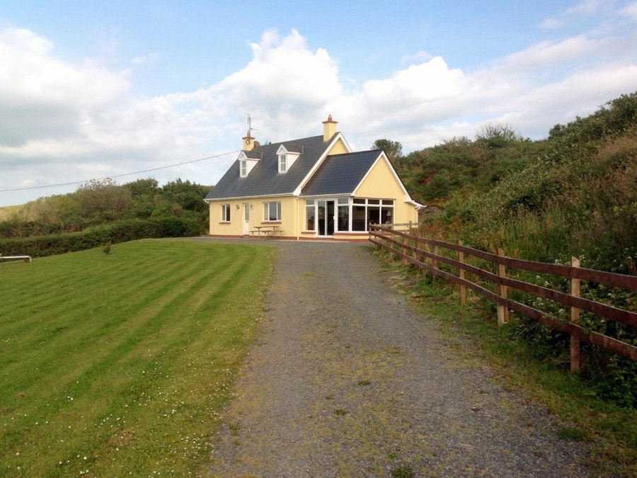 Moulamill Cottage Bed and Breakfast Glenlough P75RY86, Ahakista, Ireland