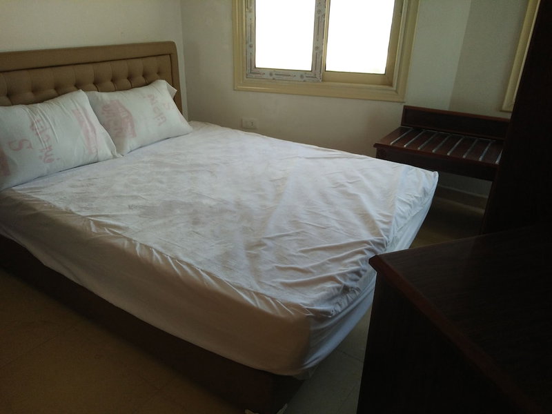 Royal NJ Hotel, Alexandria, Египет