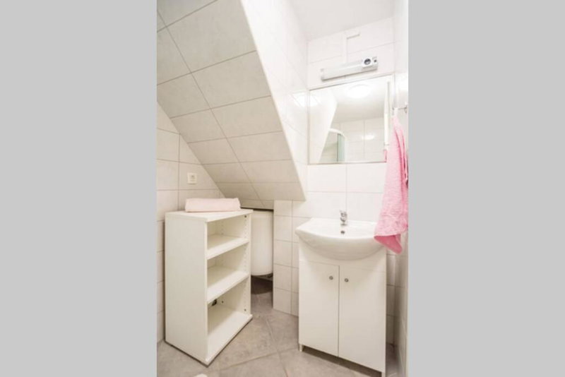 Apartma N'Poznam Tobačna, Ljubljana, Slovenia