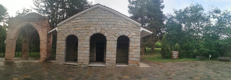 Rose valley guest house, Kazanlŭk, Болгария