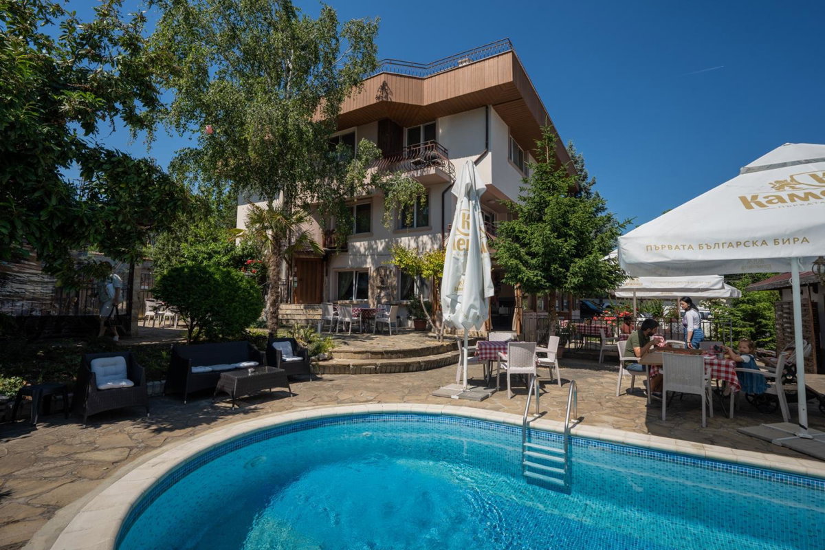 Hotel · Guest House La Casa, Varna City