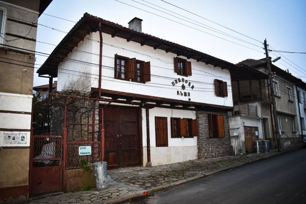 Хотел-механа Павлова къща, Bulgaria