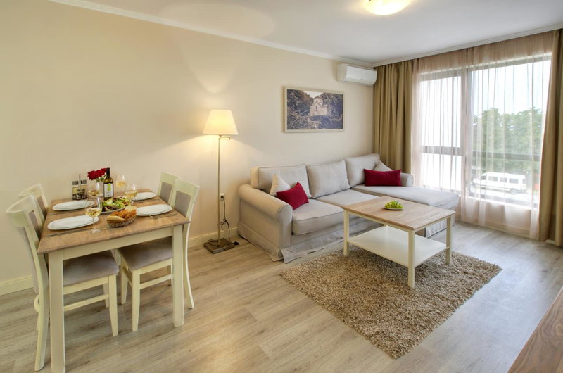 Private Apartments in White Rock Castle, Balchik, Bulgarie