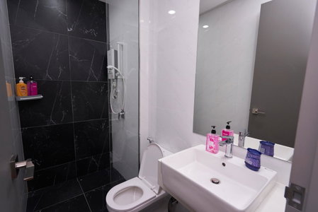 Beacon Executive Suites #CozyFamilyStay #RoofTopPool #13, George Town, Malaysia