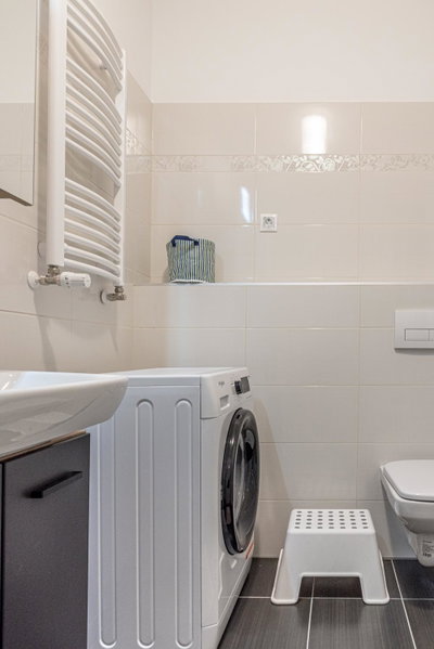 Amphora Luxury Apartment with FREE private Parking and cozy Balcony, Budapest, Hungary