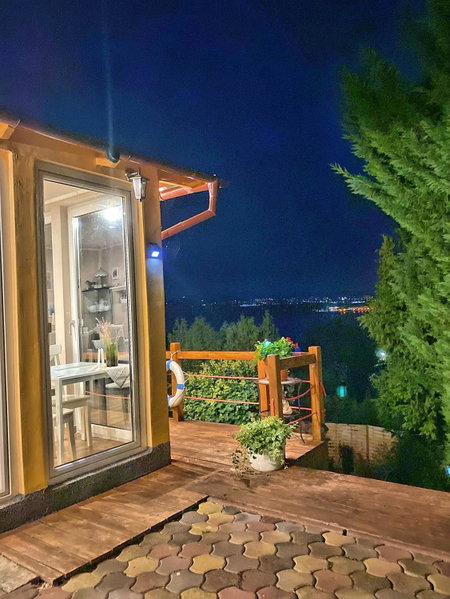 Villa Borostyán, Tihany, Hungary